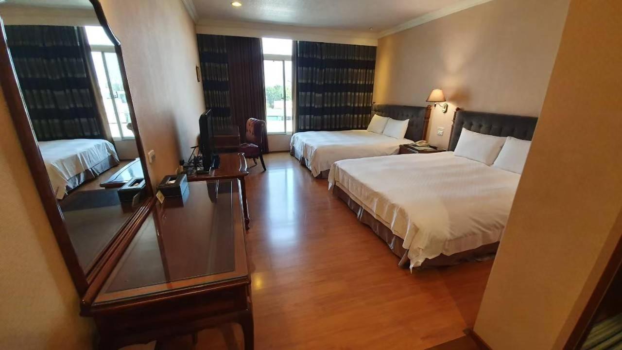 Chia Shih Pao Hotel Taibao Exterior foto
