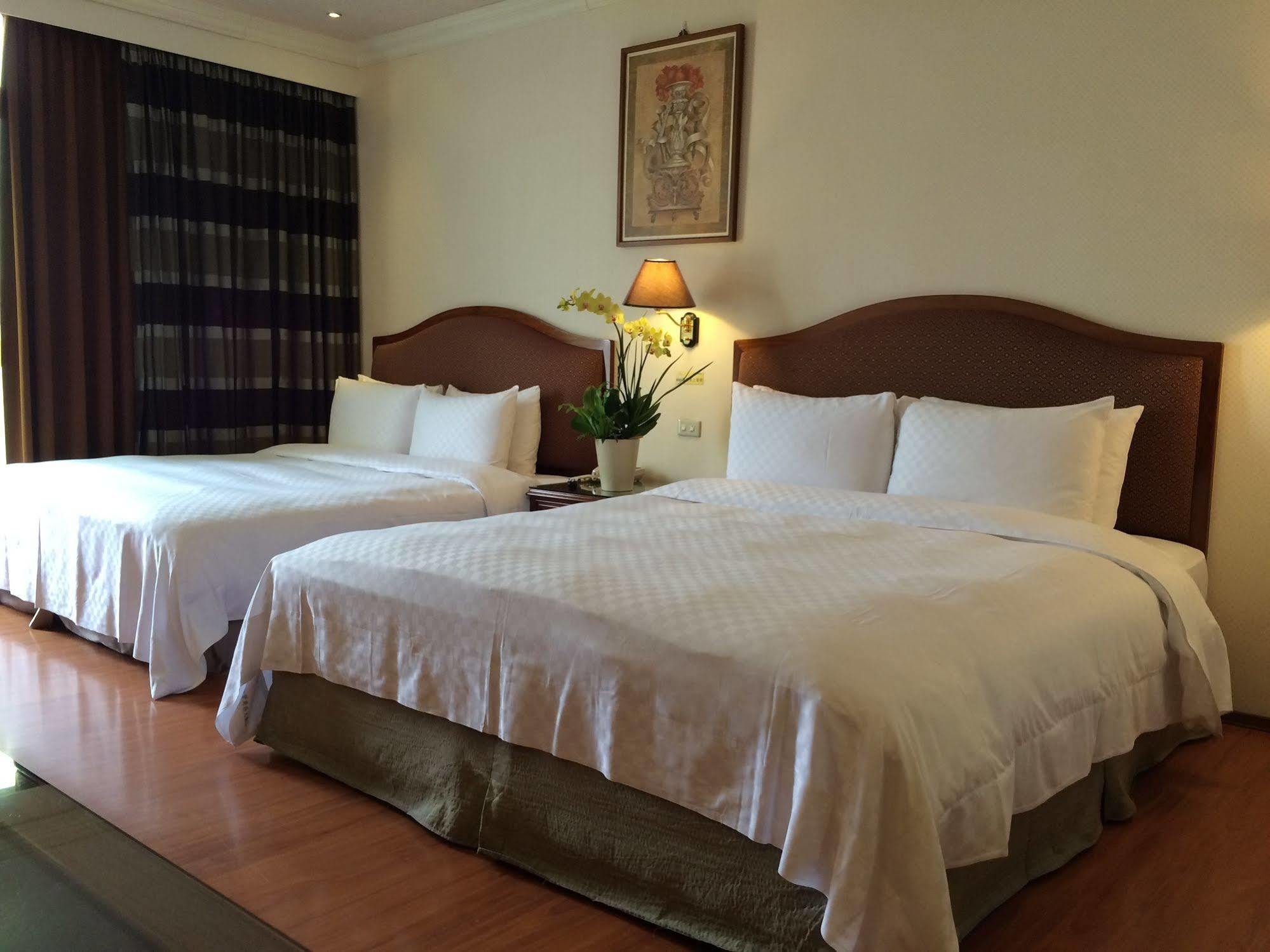 Chia Shih Pao Hotel Taibao Exterior foto
